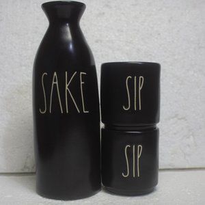 Rae Dunn Sake Set